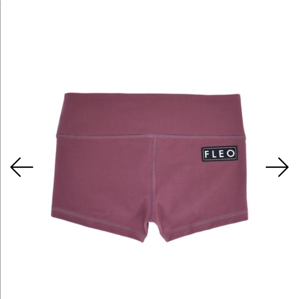 NWOT Mauve Romey Fleos